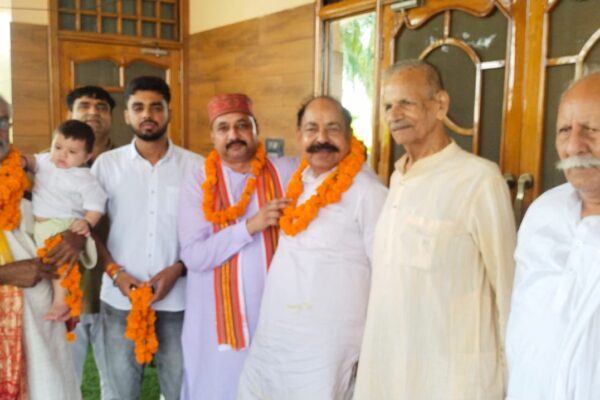 Yogi- Modi के नेतृत्व में विश्व गुरु बनने की ओर अग्रसर भारत