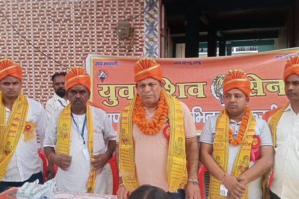 पीतलनगरी से जातिवाद मिटाओ, हिंदुत्व का भगवा लहराओ… की शुरुआत की Shivsena ने