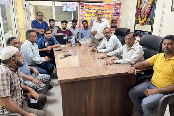 दिल्ली की सीएम रेखा गुप्ता पर हमले की घोर निंदा की व्यापारियों ने
