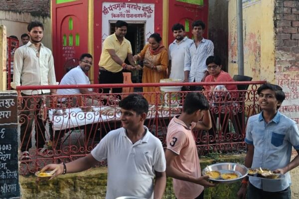 पंचमुखी महादेव मंदिर में कान्हा की छठी पर भंडारा
