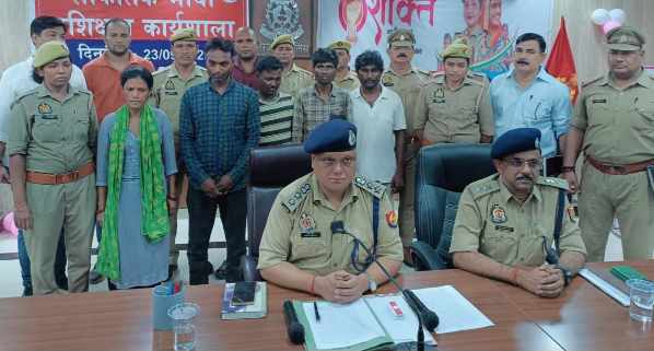 मां दुर्गा पर आपत्तिजनक गीत गाने वाली युटुबर/ गायिका सरोज सरगम व टीम के चार सदस्य गिरफ्तार