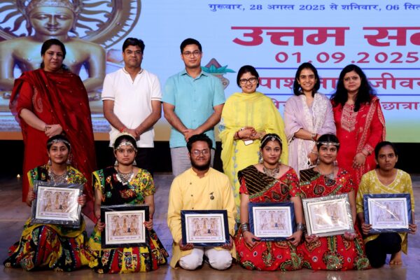 सुगंध दशमी पर धूप खेवन से महका TMU का रिद्धि-सिद्धि भवन