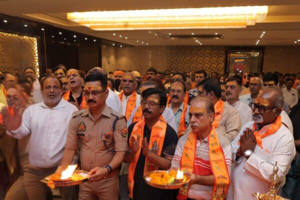 शिव सैनिकों ने सामूहिक व्रत पारायण कर हिंदुत्व जागरण का लिया संकल्प