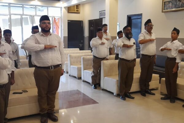 खतरों से निपटने को राष्ट्र व समाज का सशक्त होना अति आवश्यक : विवेक