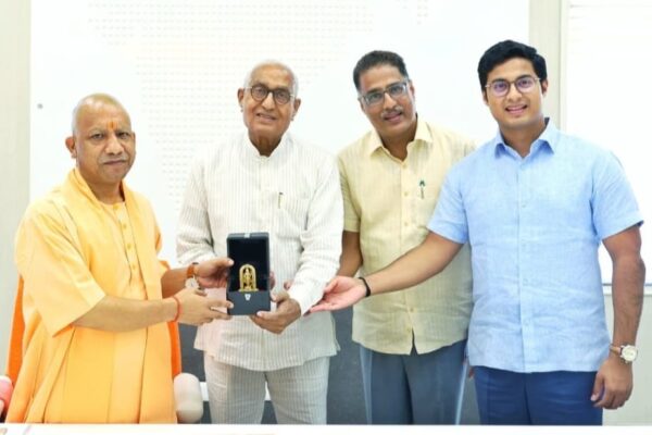 Chief Minister योगी आदित्यनाथ से TMU चांसलर की शिष्टाचार भेंट