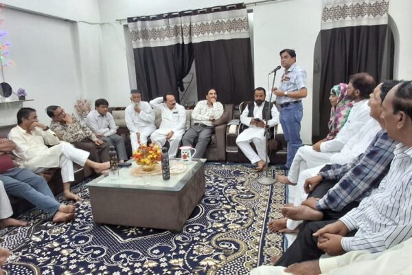 बुझा दे हवा मेरा चिराग इतनी जरूरत तेरी अभी तो नहीं…पर लूटी वाहवाही